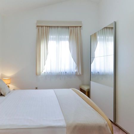 Apartments Villa Rosi Умаг Екстер'єр фото